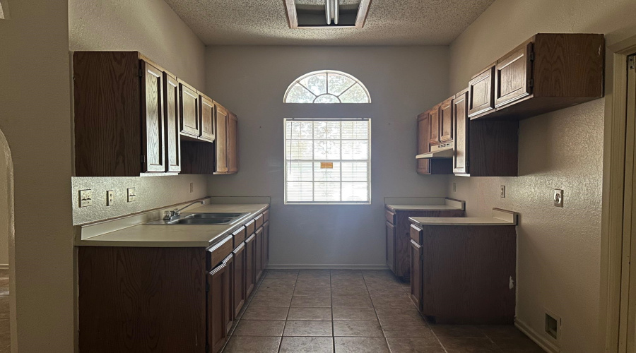 115 Allen Dr, Laredo, Texas 78045, 3 Bedrooms Bedrooms, 5 Rooms Rooms,1 BathroomBathrooms,Residential,For Rent,115 Allen Dr,20263081