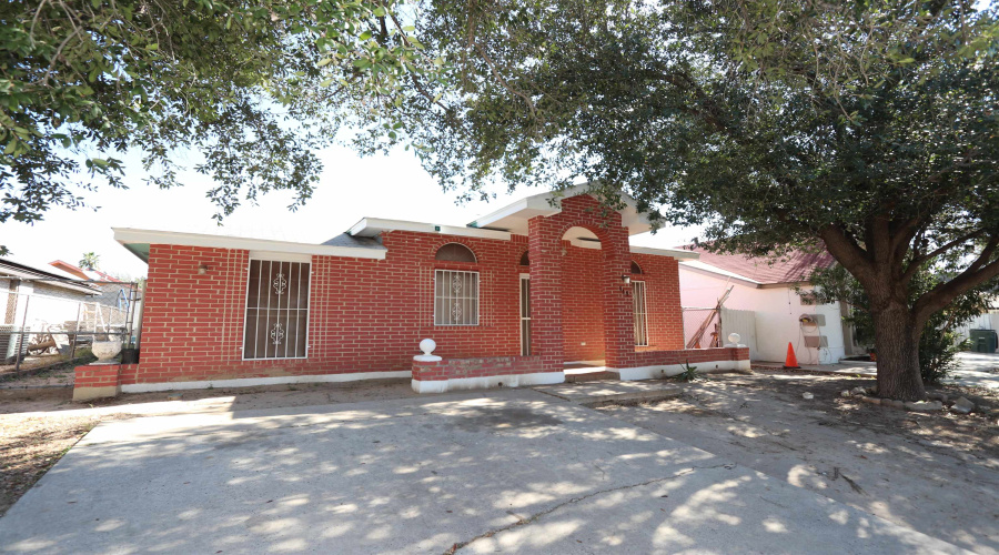 115 Allen Dr, Laredo, Texas 78045, 3 Bedrooms Bedrooms, 5 Rooms Rooms,1 BathroomBathrooms,Residential,For Rent,115 Allen Dr,20263081