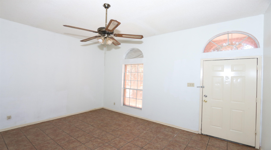 115 Allen Dr, Laredo, Texas 78045, 3 Bedrooms Bedrooms, 5 Rooms Rooms,1 BathroomBathrooms,Residential,For Rent,115 Allen Dr,20263081