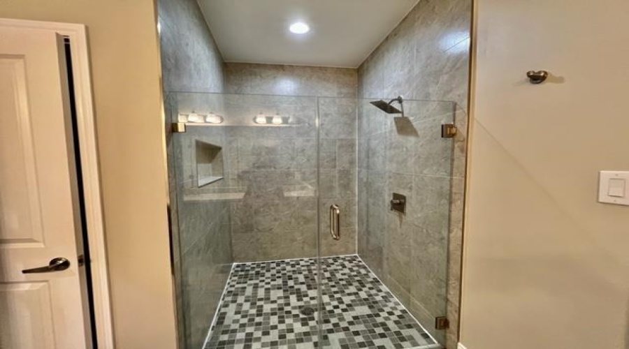 7430 Harper Lee, Laredo, Texas 78041, 4 Bedrooms Bedrooms, 6 Rooms Rooms,3 BathroomsBathrooms,Residential,For Rent,7430 Harper Lee,20263083