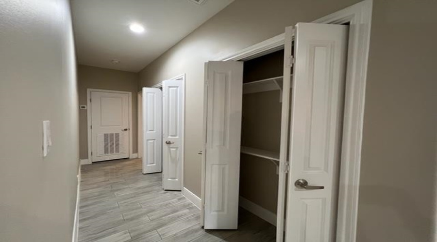 7430 Harper Lee, Laredo, Texas 78041, 4 Bedrooms Bedrooms, 6 Rooms Rooms,3 BathroomsBathrooms,Residential,For Rent,7430 Harper Lee,20263083