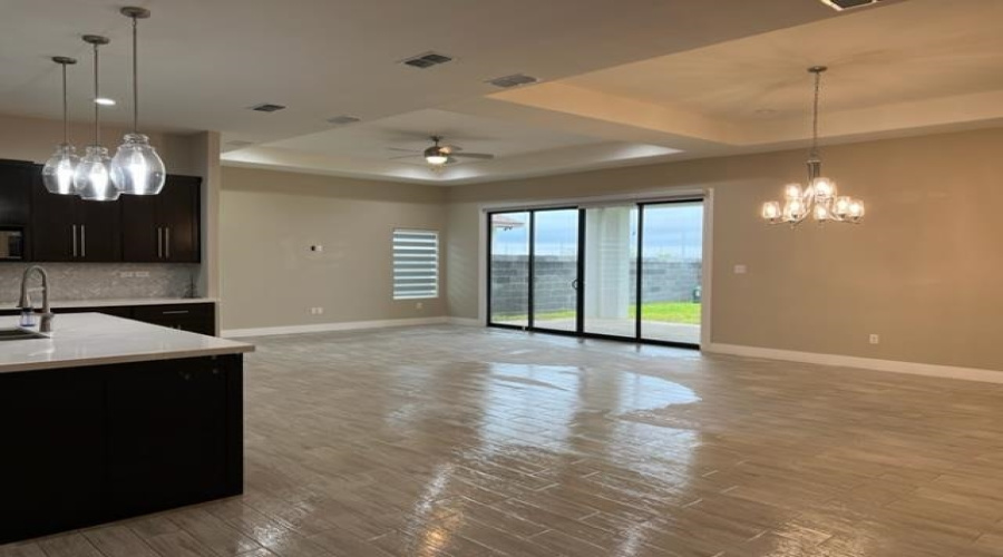 7430 Harper Lee, Laredo, Texas 78041, 4 Bedrooms Bedrooms, 6 Rooms Rooms,3 BathroomsBathrooms,Residential,For Rent,7430 Harper Lee,20263083
