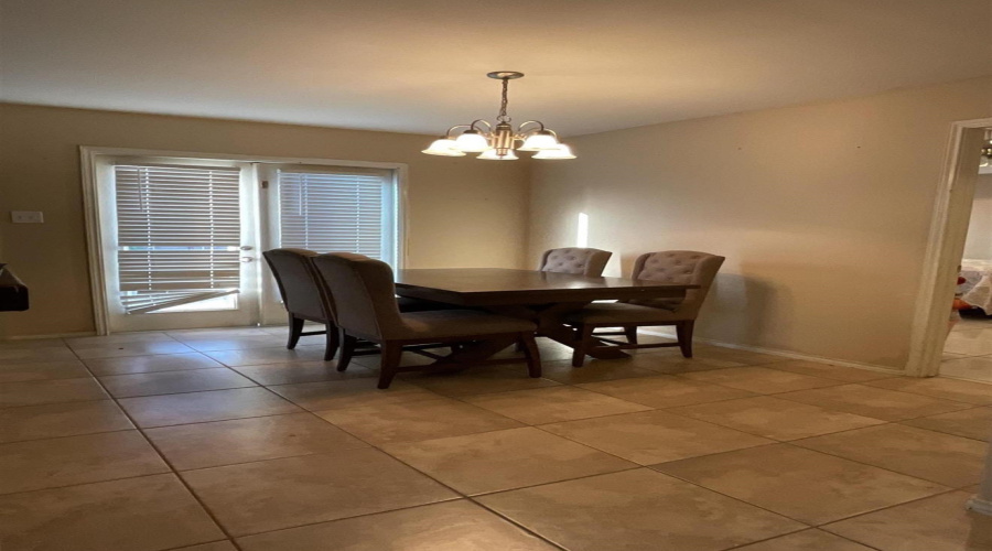 6104 Monaguillo Dr, Laredo, Texas 78046-5114, 3 Bedrooms Bedrooms, 6 Rooms Rooms,2 BathroomsBathrooms,Residential,For Rent,6104 Monaguillo Dr,20263090