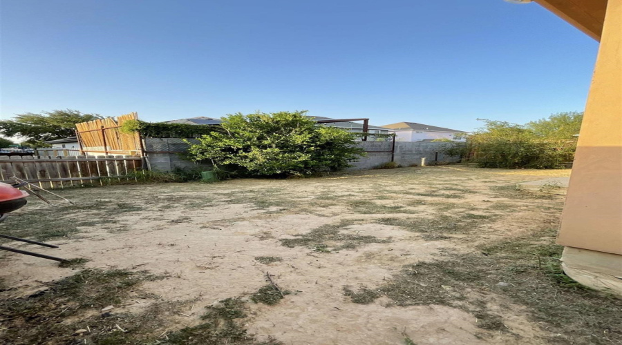 6104 Monaguillo Dr, Laredo, Texas 78046-5114, 3 Bedrooms Bedrooms, 6 Rooms Rooms,2 BathroomsBathrooms,Residential,For Rent,6104 Monaguillo Dr,20263090