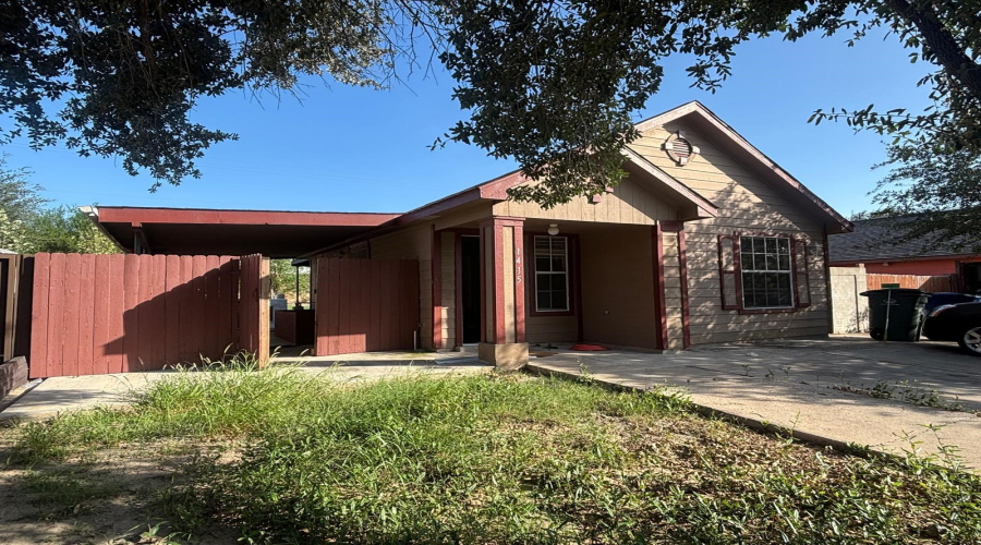 1415 Quail Creek Rd, Laredo, Texas 78045, 2 Bedrooms Bedrooms, 3 Rooms Rooms,1 BathroomBathrooms,Residential,For Rent,1415 Quail Creek Rd,20263091