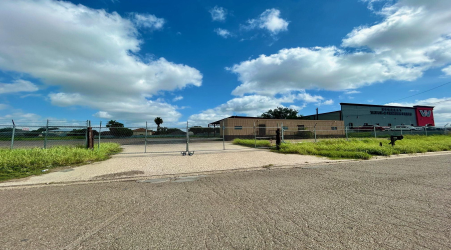 910 Pellegrino Ct, Laredo, Texas 78045, ,Land,For Rent,910 Pellegrino Ct,20263100