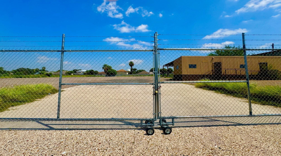910 Pellegrino Ct, Laredo, Texas 78045, ,Land,For Rent,910 Pellegrino Ct,20263100