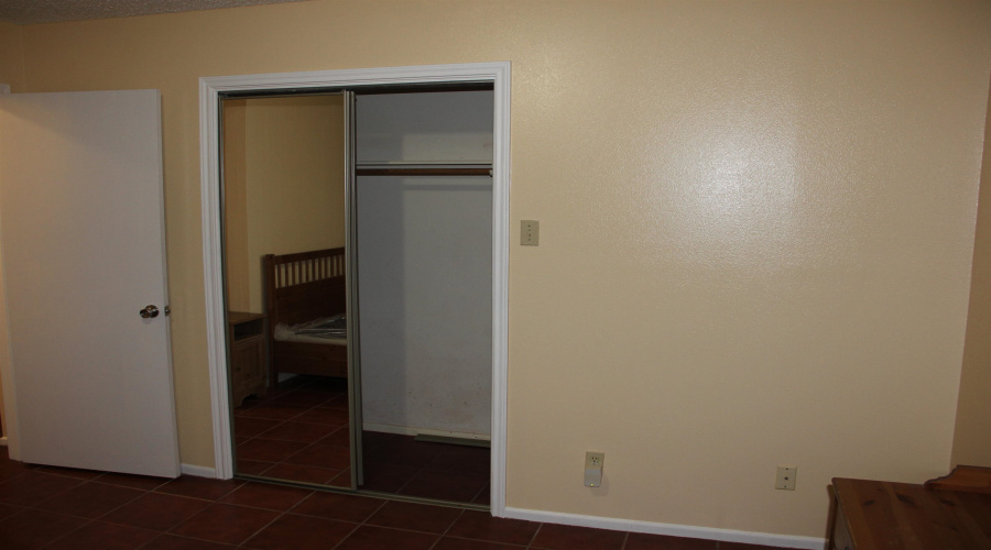 1801 Denmark Ln, Laredo, Texas 78045, 3 Bedrooms Bedrooms, 6 Rooms Rooms,2 BathroomsBathrooms,Residential,For Rent,1801 Denmark Ln,20263096