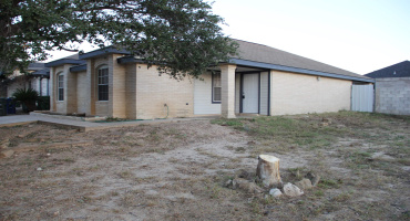 1801 Denmark Ln, Laredo, Texas 78045, 3 Bedrooms Bedrooms, 6 Rooms Rooms,2 BathroomsBathrooms,Residential,For Rent,1801 Denmark Ln,20263096