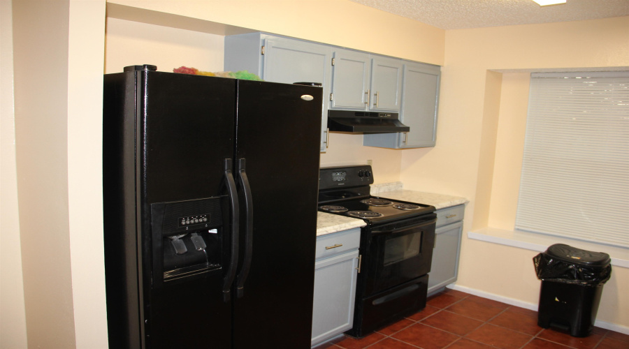 1801 Denmark Ln, Laredo, Texas 78045, 3 Bedrooms Bedrooms, 6 Rooms Rooms,2 BathroomsBathrooms,Residential,For Rent,1801 Denmark Ln,20263096