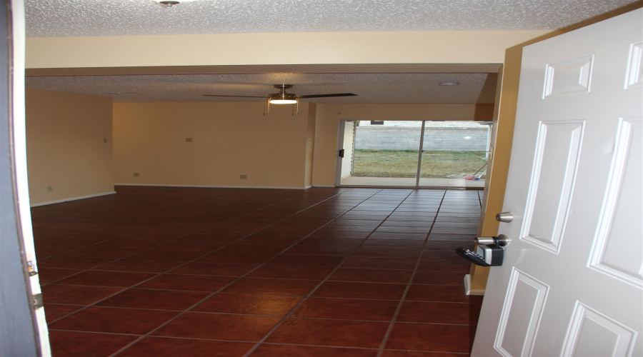 1801 Denmark Ln, Laredo, Texas 78045, 3 Bedrooms Bedrooms, 6 Rooms Rooms,2 BathroomsBathrooms,Residential,For Rent,1801 Denmark Ln,20263096