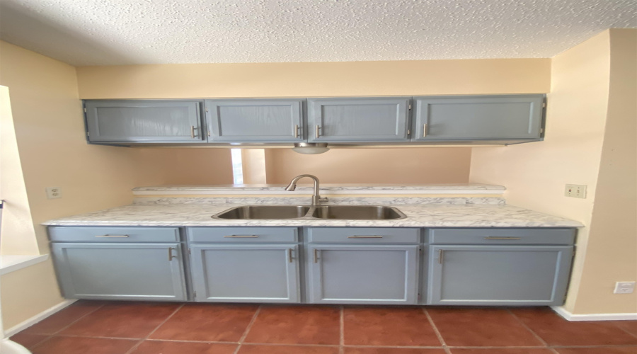 1801 Denmark Ln, Laredo, Texas 78045, 3 Bedrooms Bedrooms, 6 Rooms Rooms,2 BathroomsBathrooms,Residential,For Rent,1801 Denmark Ln,20263096