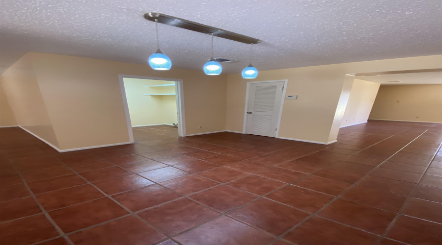 1801 Denmark Ln, Laredo, Texas 78045, 3 Bedrooms Bedrooms, 6 Rooms Rooms,2 BathroomsBathrooms,Residential,For Rent,1801 Denmark Ln,20263096