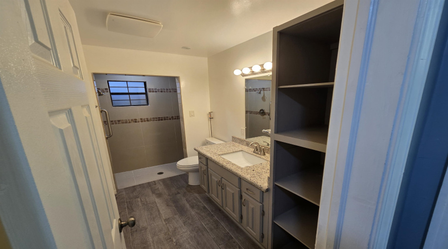 8527 Michigan Ave, Laredo, Texas 78045, 3 Bedrooms Bedrooms, 4 Rooms Rooms,2 BathroomsBathrooms,Residential,For Rent,8527 Michigan Ave,20263097