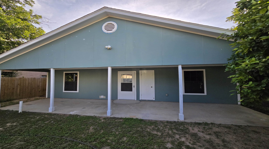 8527 Michigan Ave, Laredo, Texas 78045, 3 Bedrooms Bedrooms, 4 Rooms Rooms,2 BathroomsBathrooms,Residential,For Rent,8527 Michigan Ave,20263097