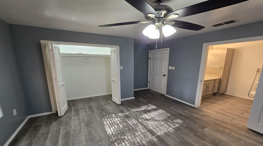 8527 Michigan Ave, Laredo, Texas 78045, 3 Bedrooms Bedrooms, 4 Rooms Rooms,2 BathroomsBathrooms,Residential,For Rent,8527 Michigan Ave,20263097