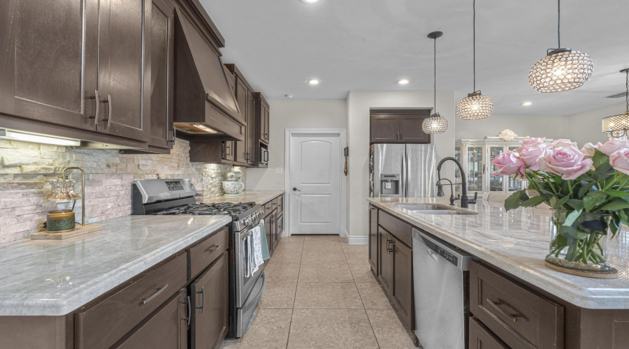 7313 Thomas Harris Dr, LAREDO, Texas 78041, 4 Bedrooms Bedrooms, 7 Rooms Rooms,3 BathroomsBathrooms,Residential,For Sale,7313 Thomas Harris Dr,20263102