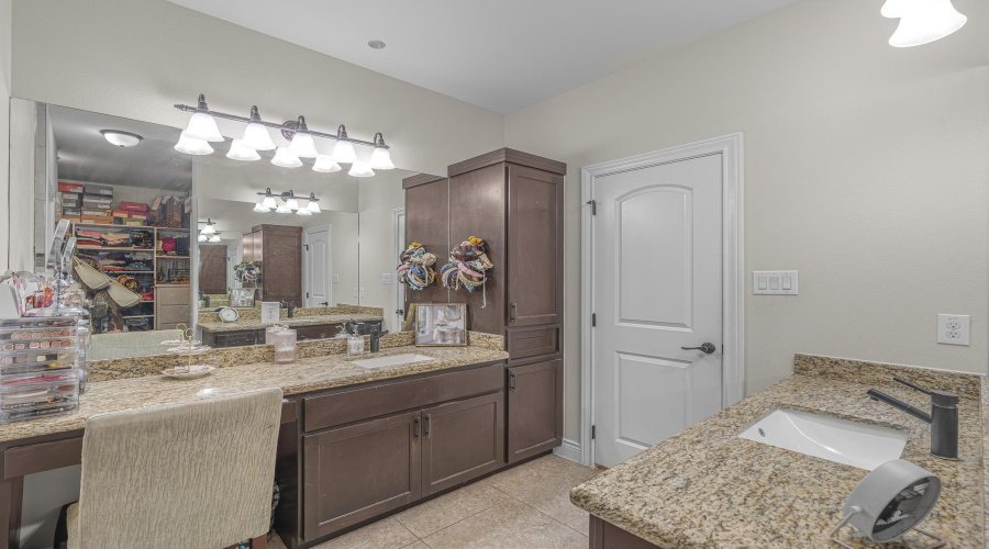 7313 Thomas Harris Dr, LAREDO, Texas 78041, 4 Bedrooms Bedrooms, 7 Rooms Rooms,3 BathroomsBathrooms,Residential,For Sale,7313 Thomas Harris Dr,20263102