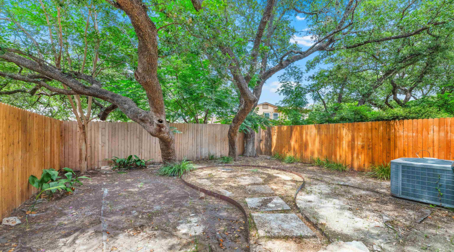 4509 Smokey Wood Ln., San Antonio, Texas 78249, 3 Bedrooms Bedrooms, 6 Rooms Rooms,2 BathroomsBathrooms,Residential,For Sale,4509 Smokey Wood Ln.,20263103