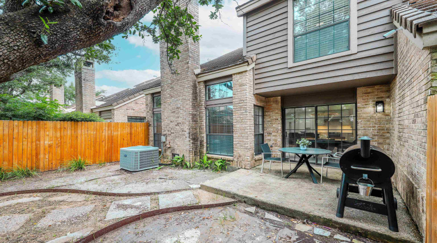 4509 Smokey Wood Ln., San Antonio, Texas 78249, 3 Bedrooms Bedrooms, 6 Rooms Rooms,2 BathroomsBathrooms,Residential,For Sale,4509 Smokey Wood Ln.,20263103