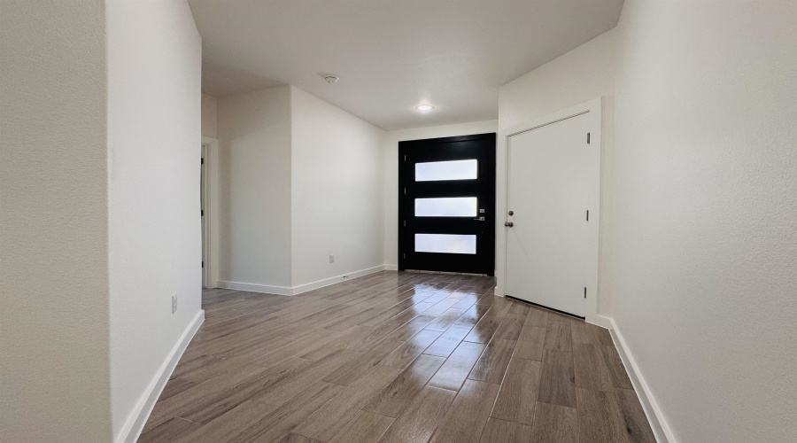 619 Journey Loop, Laredo, Texas 78045, 4 Bedrooms Bedrooms, 6 Rooms Rooms,3 BathroomsBathrooms,Residential,For Rent,619 Journey Loop,20263104