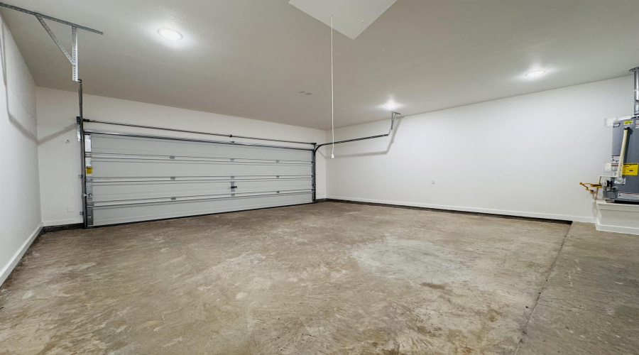 619 Journey Loop, Laredo, Texas 78045, 4 Bedrooms Bedrooms, 6 Rooms Rooms,3 BathroomsBathrooms,Residential,For Rent,619 Journey Loop,20263104