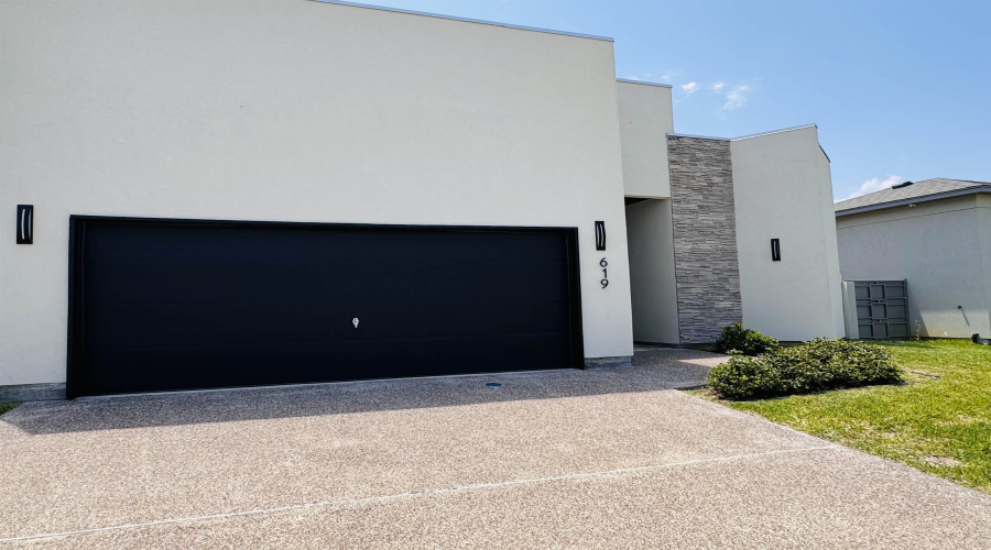 619 Journey Loop, Laredo, Texas 78045, 4 Bedrooms Bedrooms, 6 Rooms Rooms,3 BathroomsBathrooms,Residential,For Rent,619 Journey Loop,20263104