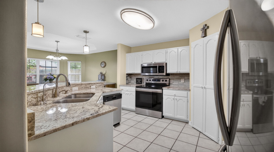 8990 Pebble Trl, Laredo, Texas 78045, 3 Bedrooms Bedrooms, 5 Rooms Rooms,2 BathroomsBathrooms,Residential,For Sale,8990 Pebble Trl,20263105