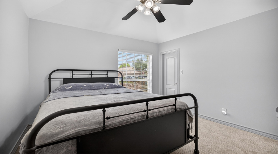 8990 Pebble Trl, Laredo, Texas 78045, 3 Bedrooms Bedrooms, 5 Rooms Rooms,2 BathroomsBathrooms,Residential,For Sale,8990 Pebble Trl,20263105