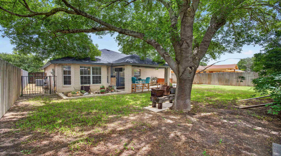 8990 Pebble Trl, Laredo, Texas 78045, 3 Bedrooms Bedrooms, 5 Rooms Rooms,2 BathroomsBathrooms,Residential,For Sale,8990 Pebble Trl,20263105