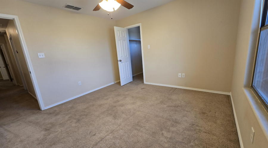 4301 Caroline St, Laredo, Texas 78046, 4 Bedrooms Bedrooms, 6 Rooms Rooms,2 BathroomsBathrooms,Residential,For Sale,4301 Caroline St,20263108