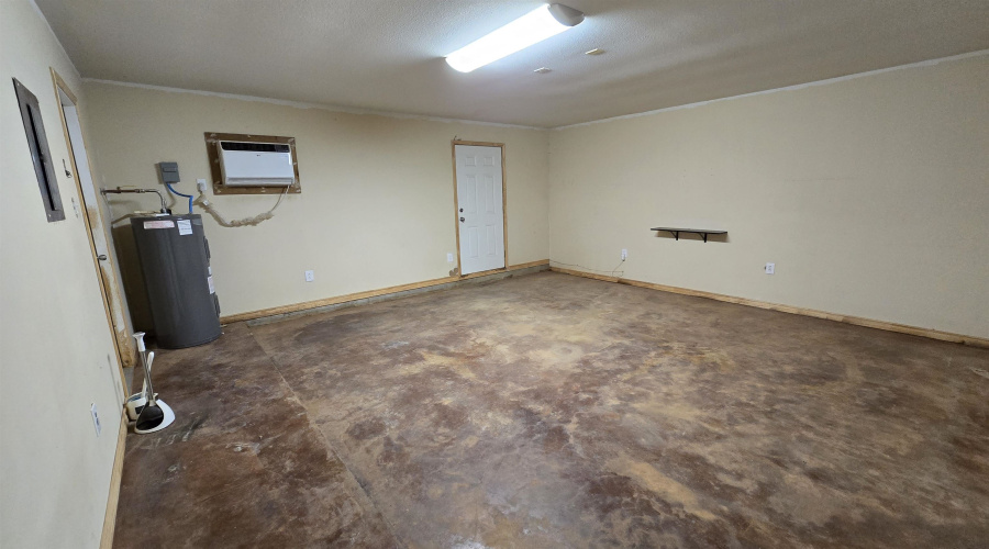 4301 Caroline St, Laredo, Texas 78046, 4 Bedrooms Bedrooms, 6 Rooms Rooms,2 BathroomsBathrooms,Residential,For Sale,4301 Caroline St,20263108
