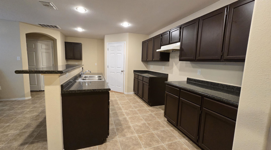 4301 Caroline St, Laredo, Texas 78046, 4 Bedrooms Bedrooms, 6 Rooms Rooms,2 BathroomsBathrooms,Residential,For Sale,4301 Caroline St,20263108