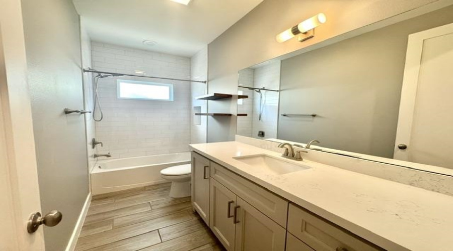 1950 Sambar Lp, LAREDO, Texas 78045, 5 Bedrooms Bedrooms, 8 Rooms Rooms,4 BathroomsBathrooms,Residential,For Rent,1950 Sambar Lp,20263109