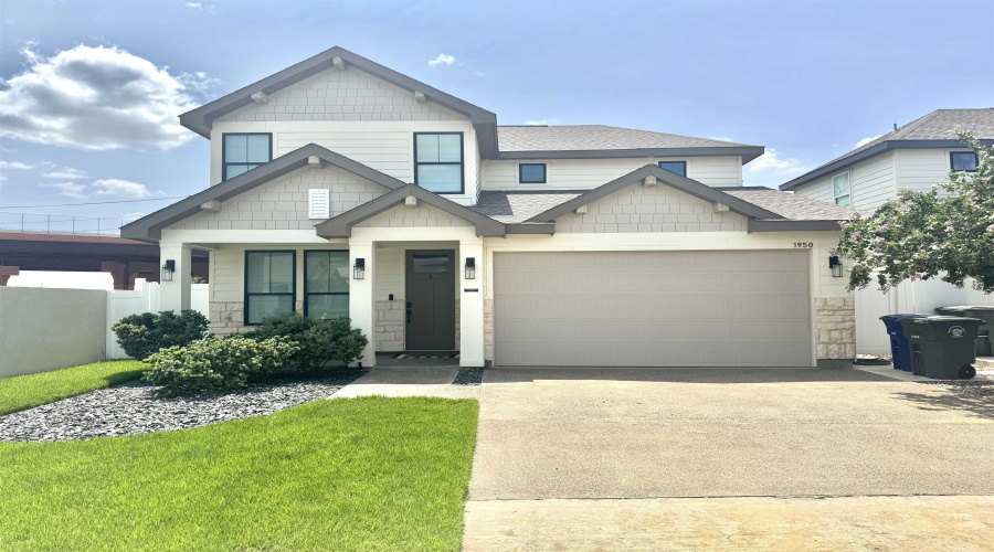 1950 Sambar Lp, LAREDO, Texas 78045, 5 Bedrooms Bedrooms, 8 Rooms Rooms,4 BathroomsBathrooms,Residential,For Rent,1950 Sambar Lp,20263109
