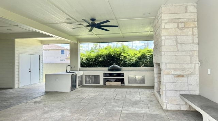 1950 Sambar Lp, LAREDO, Texas 78045, 5 Bedrooms Bedrooms, 8 Rooms Rooms,4 BathroomsBathrooms,Residential,For Rent,1950 Sambar Lp,20263109