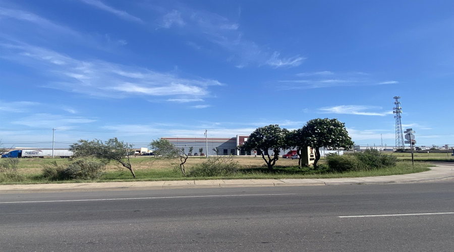 519 Crossroads St, LAREDO, Texas 78045, ,Land,For Sale,519 Crossroads St,20263122
