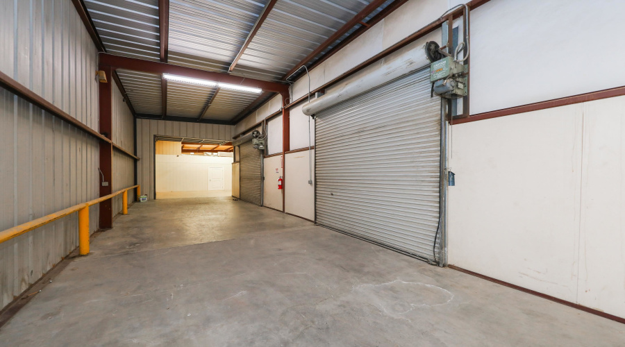 5809 East Dr, Laredo, Texas 78041, 1 Bedroom Bedrooms, 1 Room Rooms,4 BathroomsBathrooms,Commercial/industrial,For Sale,5809 East Dr,20263124