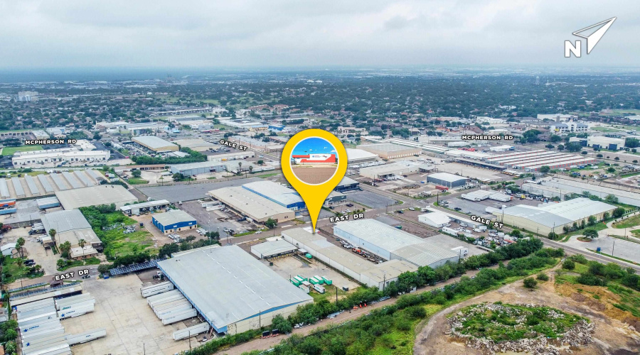 5809 East Dr, Laredo, Texas 78041, 1 Bedroom Bedrooms, 1 Room Rooms,4 BathroomsBathrooms,Commercial/industrial,For Sale,5809 East Dr,20263124