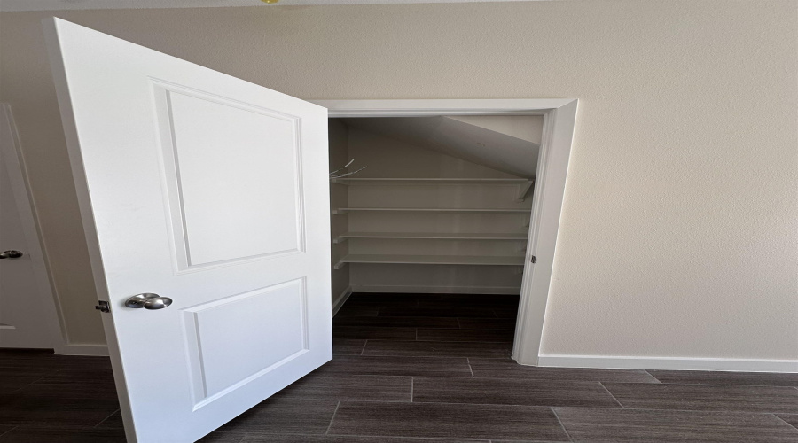 1717 Tournament Trail Dr., Laredo, Texas 78041, 2 Bedrooms Bedrooms, 3 Rooms Rooms,2 BathroomsBathrooms,Residential,For Rent,1717 Tournament Trail Dr.,20263133