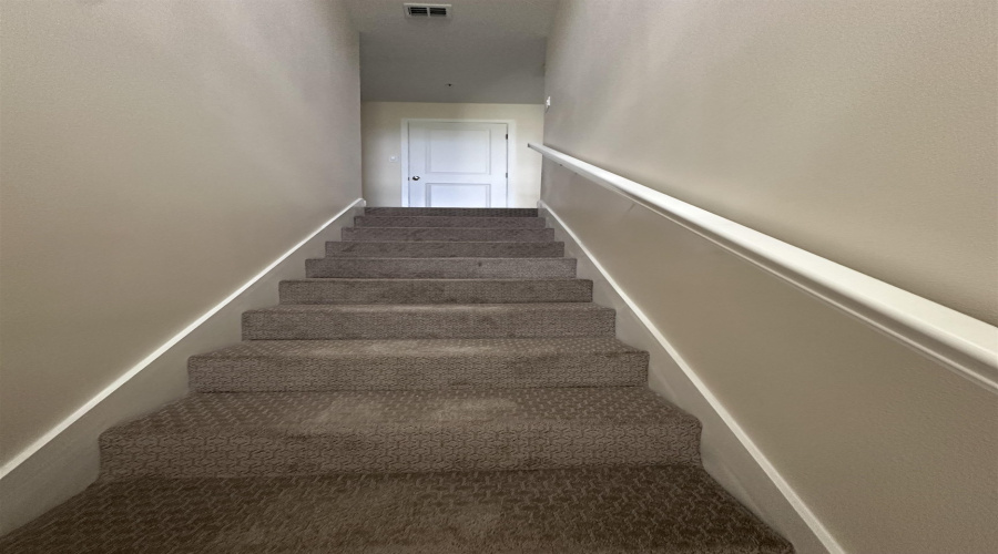 1717 Tournament Trail Dr., Laredo, Texas 78041, 3 Bedrooms Bedrooms, 4 Rooms Rooms,3 BathroomsBathrooms,Residential,For Rent,1717 Tournament Trail Dr.,20263148