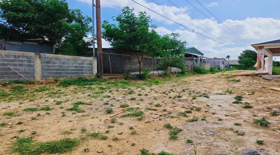 6108 Cherimoya Ln., LAREDO, Texas 78046, 3 Bedrooms Bedrooms, 6 Rooms Rooms,2 BathroomsBathrooms,Residential,For Sale,6108 Cherimoya Ln.,20263150