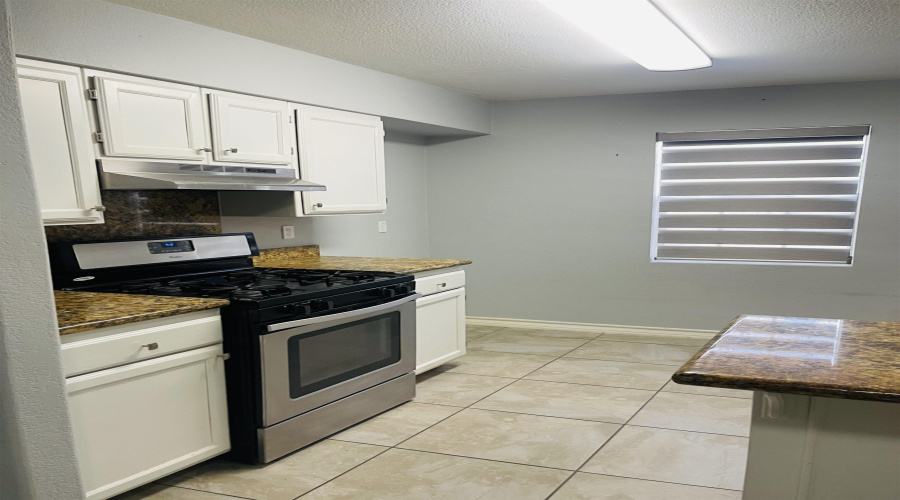 1241 Brown Dr, LAREDO, Texas 78045, 3 Bedrooms Bedrooms, 4 Rooms Rooms,2 BathroomsBathrooms,Residential,For Sale,1241 Brown Dr,20263151