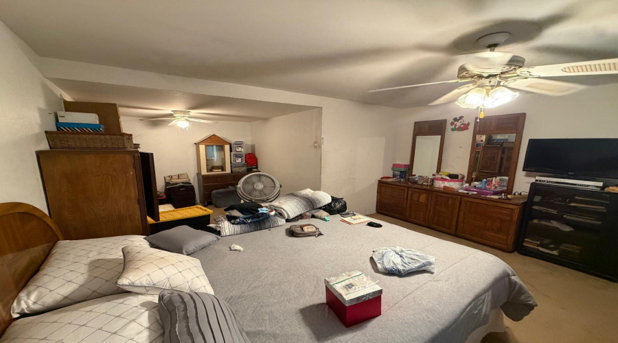 207 Devon W Pl, Laredo, Texas 78045, 3 Bedrooms Bedrooms, 6 Rooms Rooms,2 BathroomsBathrooms,Residential,For Sale,207 Devon W Pl,20263153