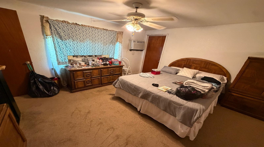 207 Devon W Pl, Laredo, Texas 78045, 3 Bedrooms Bedrooms, 6 Rooms Rooms,2 BathroomsBathrooms,Residential,For Sale,207 Devon W Pl,20263153