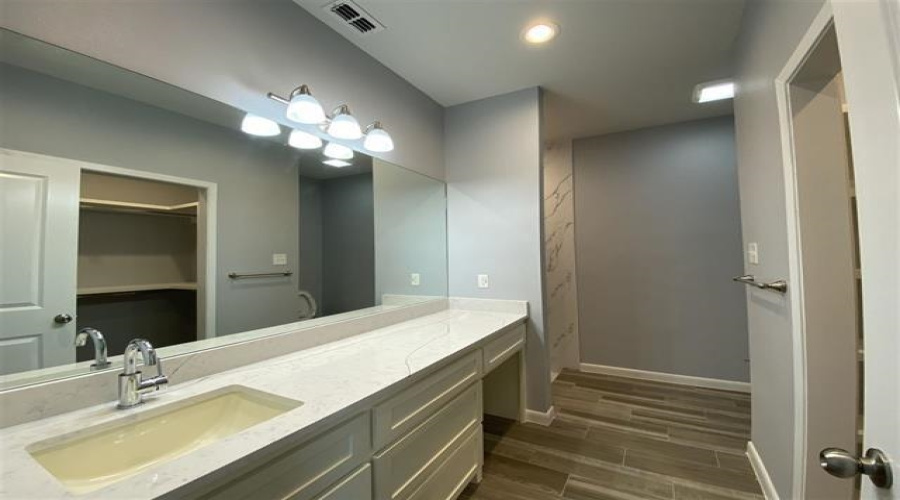 5510 Moses Lp., Laredo, Texas 78046, 3 Bedrooms Bedrooms, 5 Rooms Rooms,2 BathroomsBathrooms,Residential,For Rent,5510 Moses Lp.,20263158