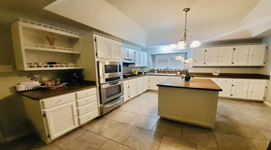 502 Conrad Dr, Laredo, Texas 78041, 4 Bedrooms Bedrooms, 6 Rooms Rooms,3 BathroomsBathrooms,Residential,For Sale,502 Conrad Dr,20263159
