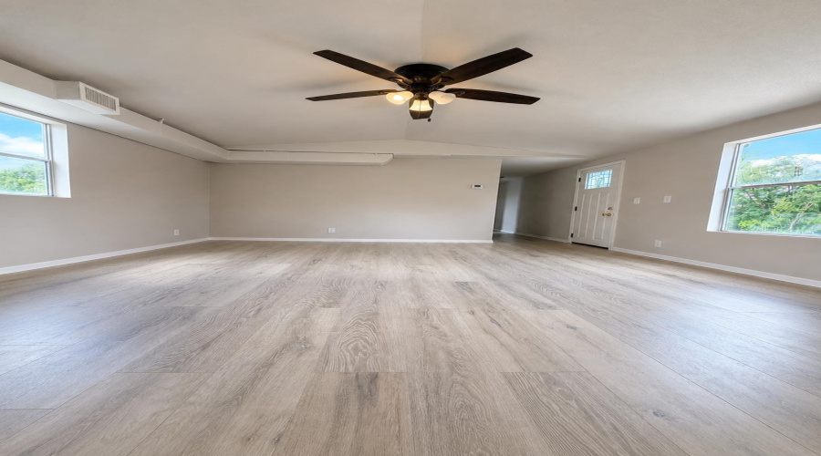 4535 Sepulveda Ln, Lared, Texas 78046, 3 Bedrooms Bedrooms, 5 Rooms Rooms,2 BathroomsBathrooms,Residential,For Sale,4535 Sepulveda Ln,20263160