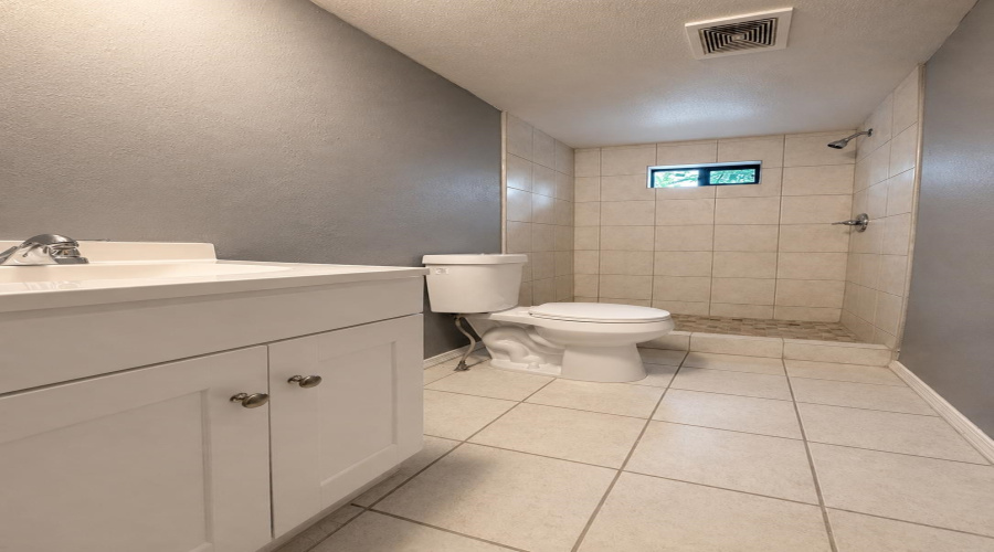 4535 Sepulveda Ln, Lared, Texas 78046, 3 Bedrooms Bedrooms, 5 Rooms Rooms,2 BathroomsBathrooms,Residential,For Sale,4535 Sepulveda Ln,20263160