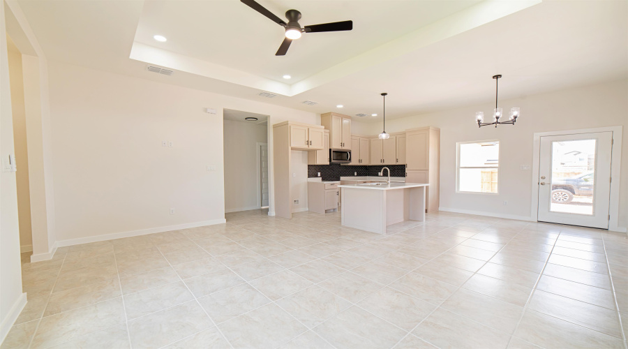 5812 Tavo Dr., Laredo, Texas 78043, 3 Bedrooms Bedrooms, 5 Rooms Rooms,2 BathroomsBathrooms,Residential,For Sale,5812 Tavo Dr.,20263161